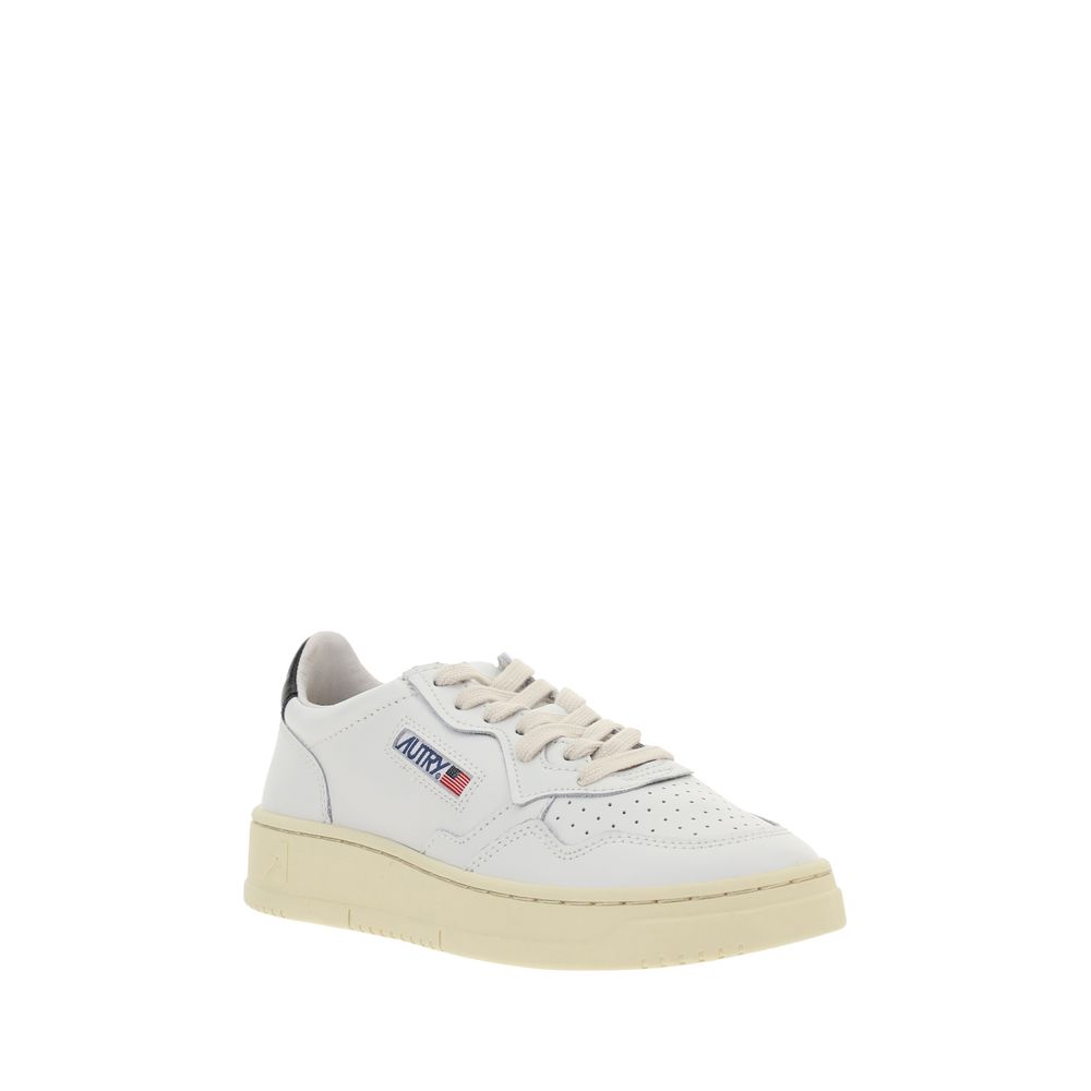 Autry White Calf Leather Bos Taurus Low Top Sneakers